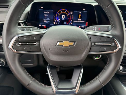 Used 2025 Chevrolet Tahoe LT RWD image 11