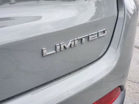 Used 2023 Jeep Compass Limited AWD/4WD image 29