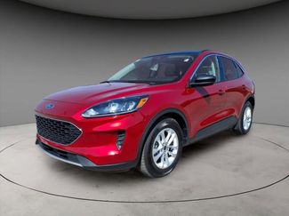 Used 2022 Ford Escape SE w/ Convenience Package image 1