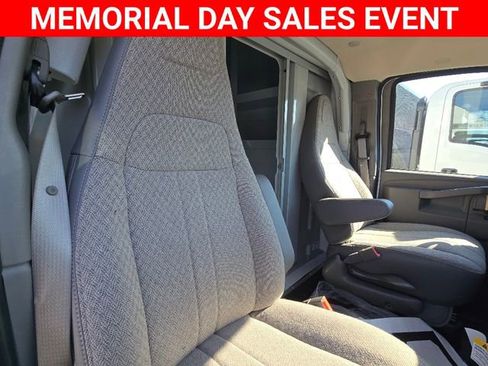 New 2025 Chevrolet Express 3500 w/ Power Convenience Package RWD image 31