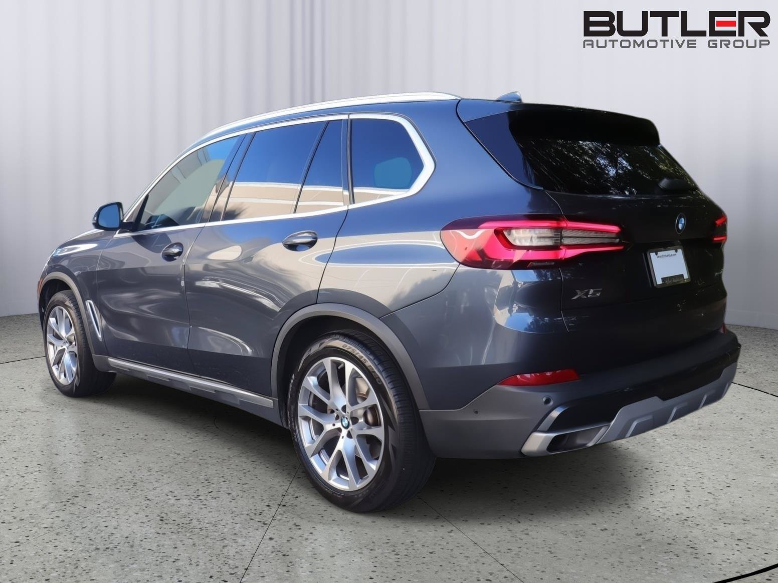 Used 2021 BMW X5 xDrive40i w/ Premium Package 2 AWD/4WD image 4