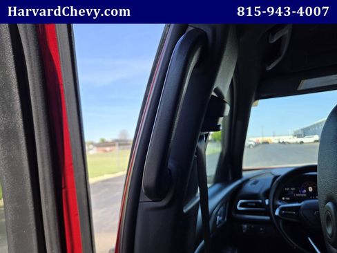 Used 2025 Chevrolet Traverse LT w/ Midnight/Sport Edition FWD image 29