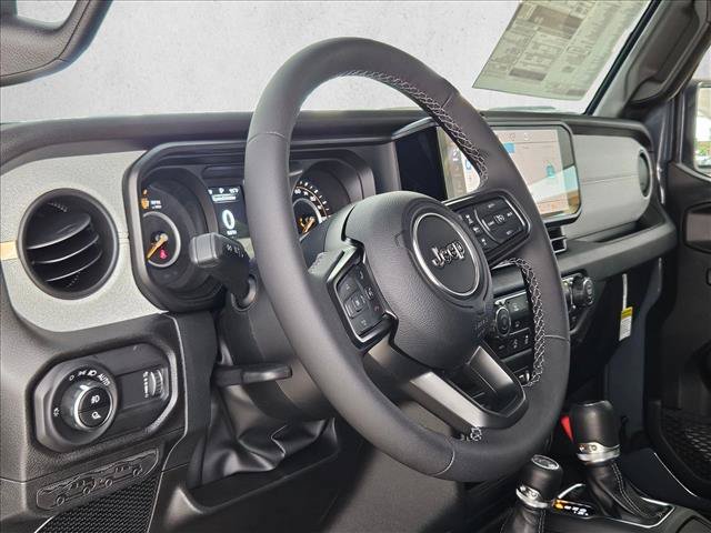 New 2026 Jeep Gladiator Sport AWD/4WD image 3