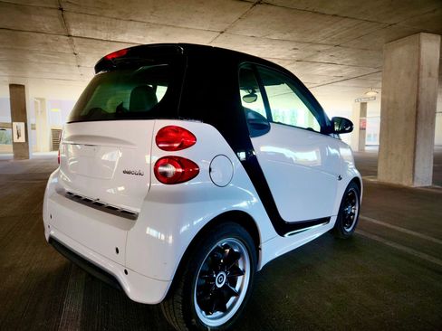 Used 2014 smart fortwo electric drive image 5