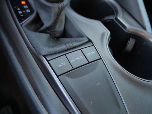 Certified 2024 Toyota Camry SE FWD image 32