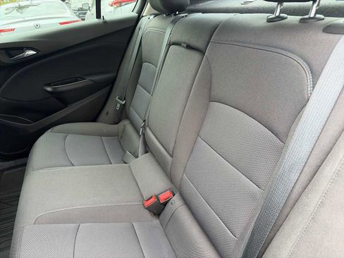 Used 2018 Chevrolet Cruze LT FWD image 23