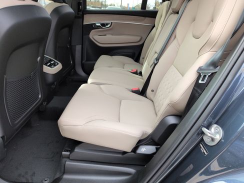 New 2026 Volvo XC90 B5 Core AWD/4WD image 15