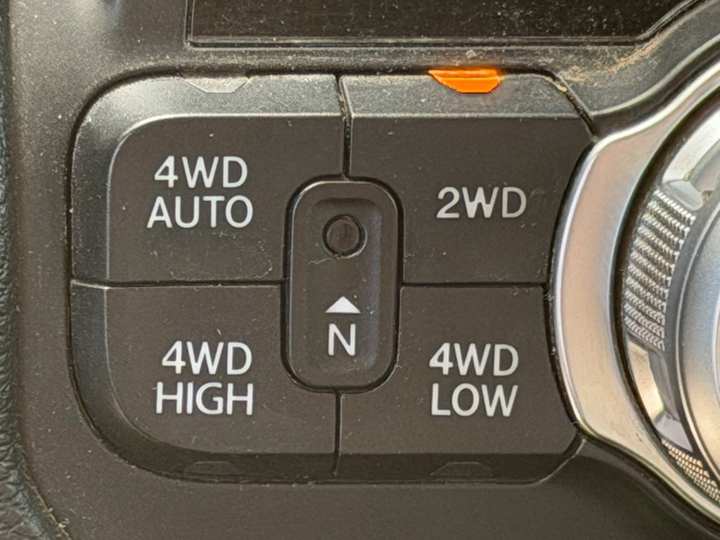 Used 2020 RAM 1500 Laramie AWD/4WD image 23