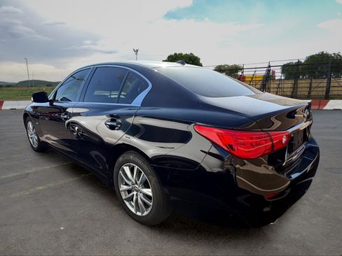 Used 2017 INFINITI Q50 2.0t w/ Moonroof Package RWD image 4