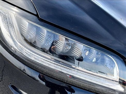 Used 2019 Lincoln Nautilus Black Label image 12