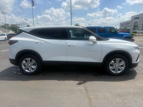 Used 2021 Chevrolet Blazer LT w/ LPO, Cargo Package FWD image 2