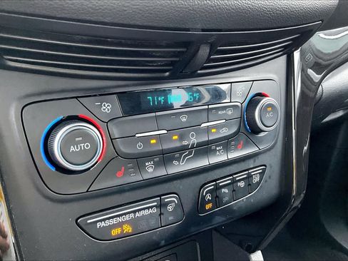Used 2018 Ford Escape Titanium FWD image 31