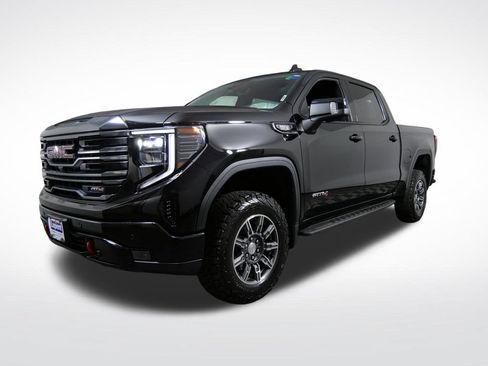 Used 2024 GMC Sierra 1500 AT4 w/ Technology Package AWD/4WD image 9