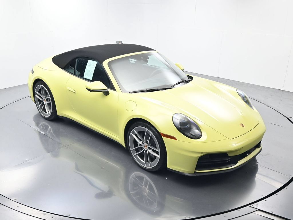 Certified 2025 Porsche 911 Carrera RWD image 41