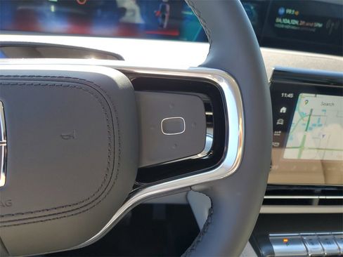 New 2026 Lincoln Nautilus Premier image 25