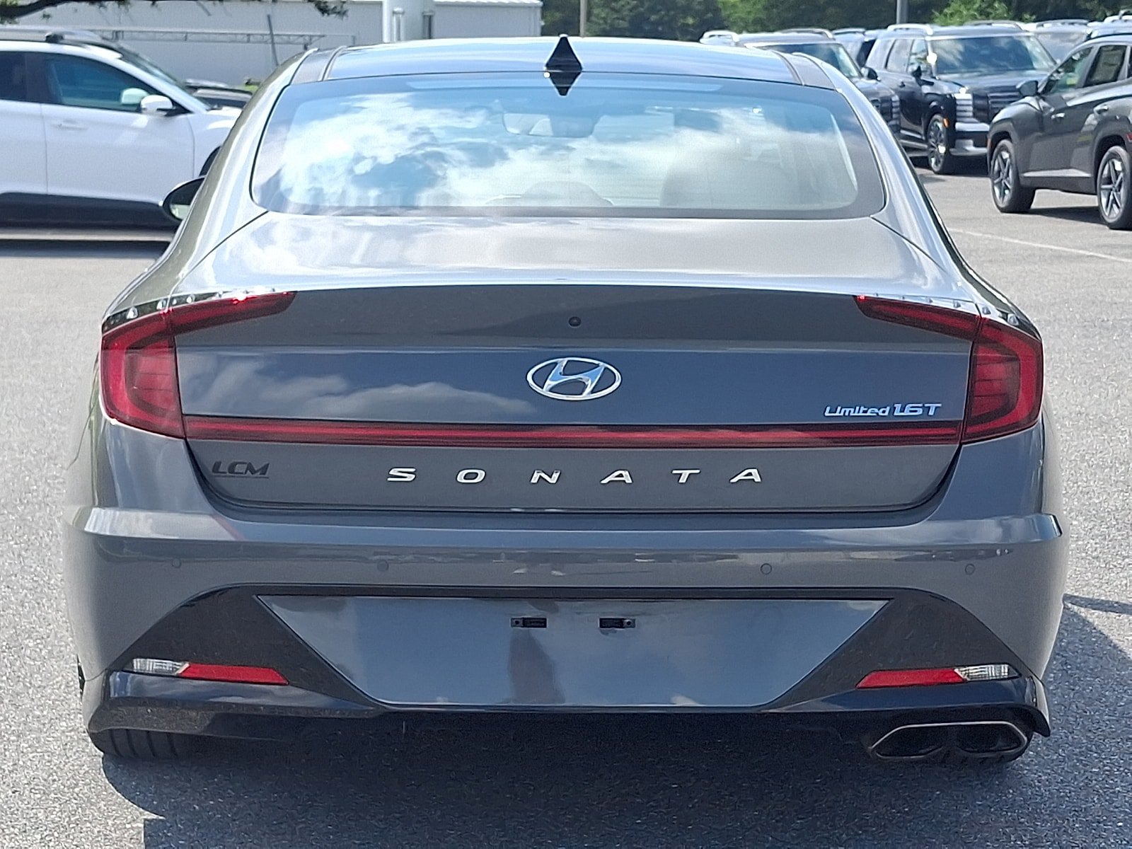 Used 2021 Hyundai Sonata Limited w/ Preferred Accessory Package FWD image 6