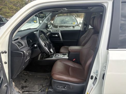 Used 2023 Toyota 4Runner Limited image 2