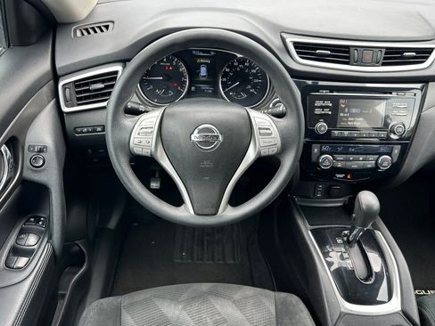 Used 2015 Nissan Rogue SV FWD image 19