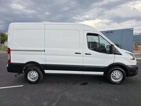 Used 2023 Ford Transit 250 Medium Roof AWD image 6