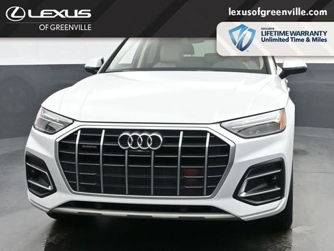 Used 2025 Audi Q5 2.0T Premium Plus w/ Premium Plus Package AWD/4WD image 3