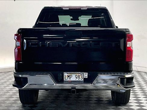 Used 2023 Chevrolet Silverado 1500 LT w/ LPO, Dark Essentials Package AWD/4WD image 3