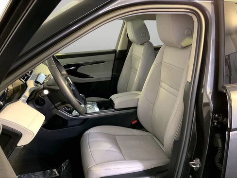 Used 2023 Land Rover Range Rover Evoque SE AWD/4WD image 9