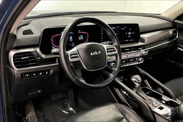 Used 2025 Kia Telluride S FWD image 15