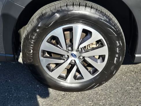 Used 2025 Subaru Outback Premium AWD/4WD image 21