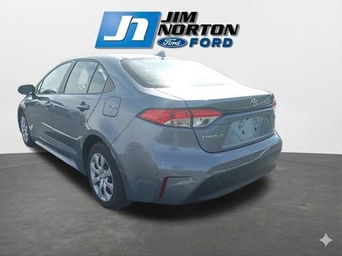 Used 2024 Toyota Corolla LE image 7