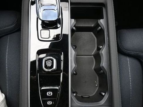 New 2026 Volvo XC90 B6 Ultra w/ Protection Package Premier image 11