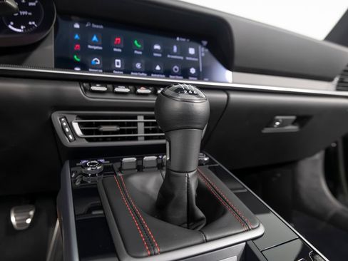 Certified 2022 Porsche 911 Carrera S RWD image 29