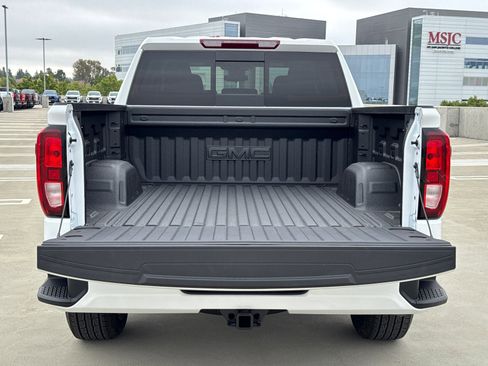 New 2026 GMC Sierra 1500 Elevation w/ Preferred Package AWD/4WD image 11