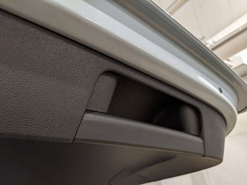 New 2026 Volkswagen Taos SE image 30