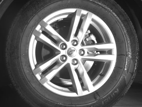 Used 2024 Ford Explorer XLT w/ Equipment Group 202A image 14