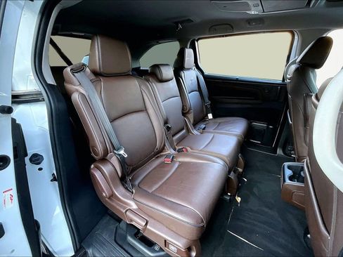Used 2025 Honda Odyssey Touring image 19