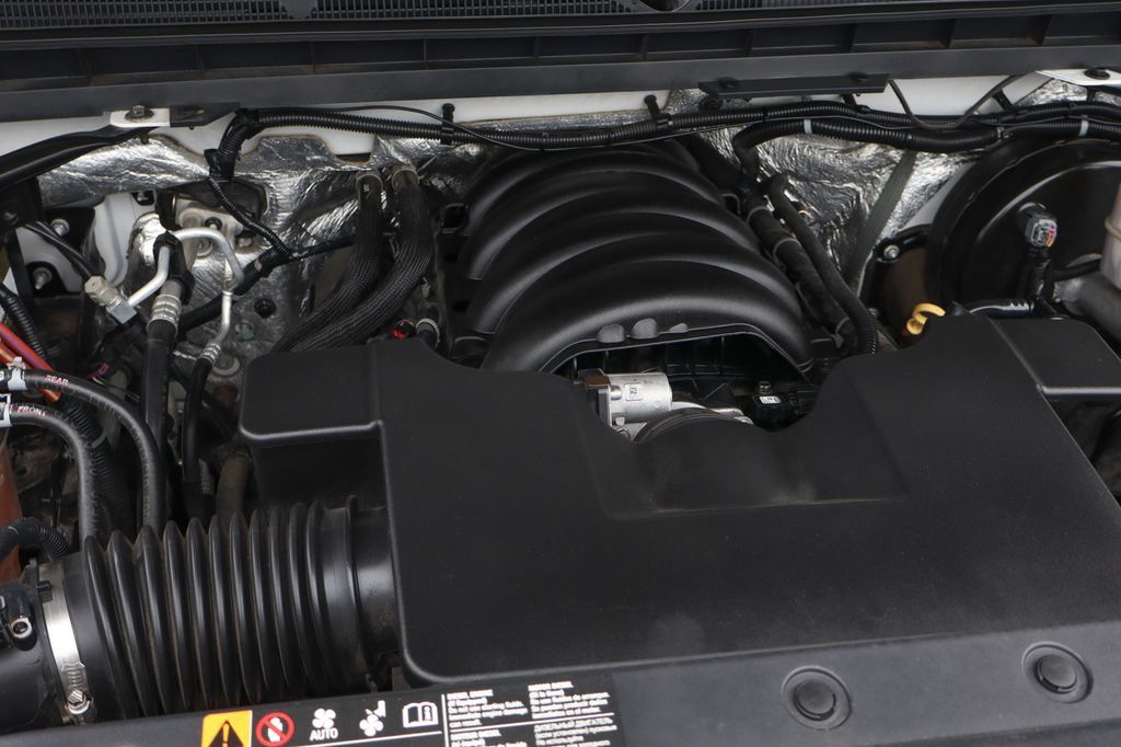 Used 2018 Chevrolet Silverado 1500 LTZ Z71 w/ LTZ Plus Package AWD/4WD image 13