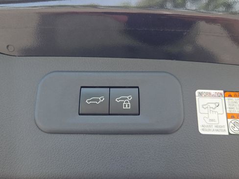 Used 2023 Lexus NX 250 FWD w/ Towing Package (2000 Lbs) image 10