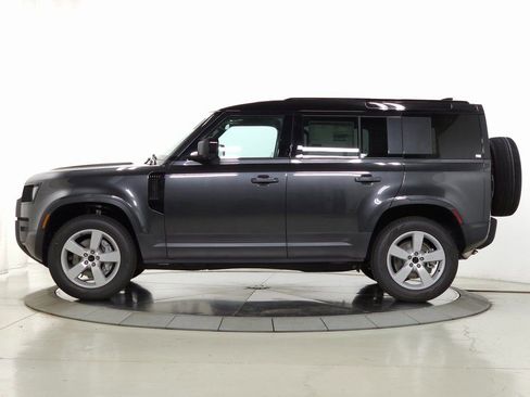 Used 2026 Land Rover Defender 110 S AWD/4WD image 2