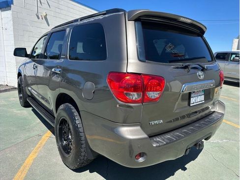 Used 2008 Toyota Sequoia Platinum AWD/4WD image 10