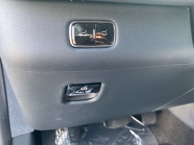 New 2027 Lincoln Navigator Reserve AWD/4WD image 14
