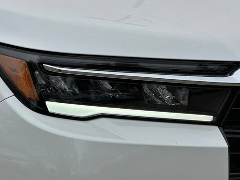 New 2026 Honda Pilot Touring image 33