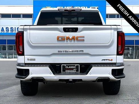 Used 2020 GMC Sierra 1500 AT4 w/ Off-Road Performance Package AWD/4WD image 4