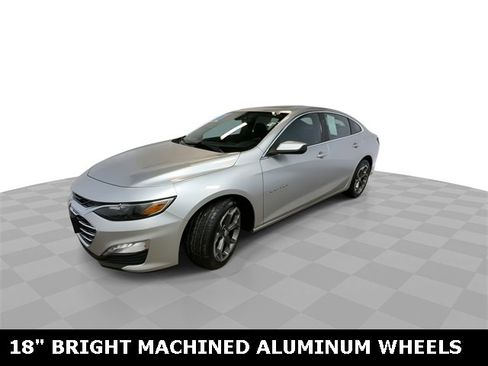 Used 2022 Chevrolet Malibu LT image 4