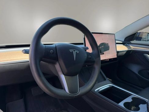 Used 2022 Tesla Model 3 RWD image 11