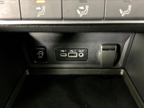 Certified 2024 Nissan Sentra SV FWD image 16