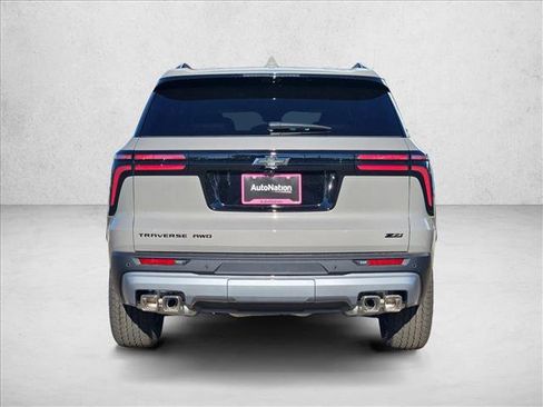 New 2026 Chevrolet Traverse Z71 image 8