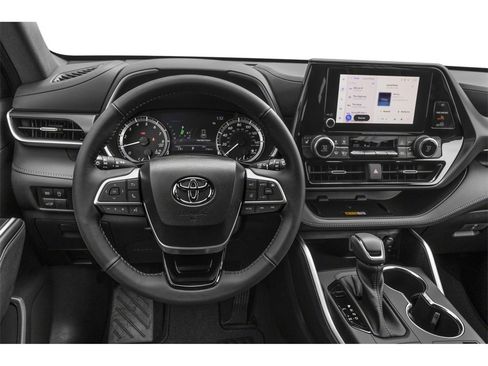 New 2026 Toyota Highlander XSE image 8