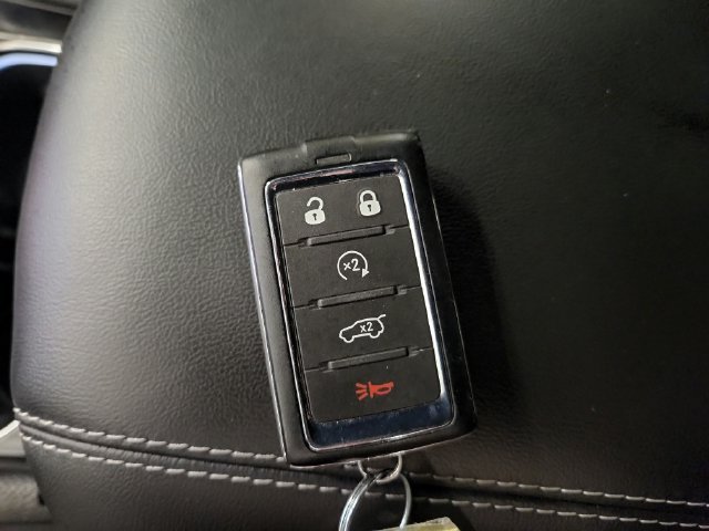 Used 2025 Jeep Grand Cherokee Limited RWD image 28