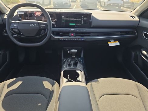 New 2026 Kia K4 FWD image 11