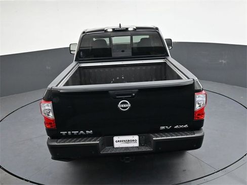 Used 2024 Nissan Titan SV w/ SV Utility Package image 25
